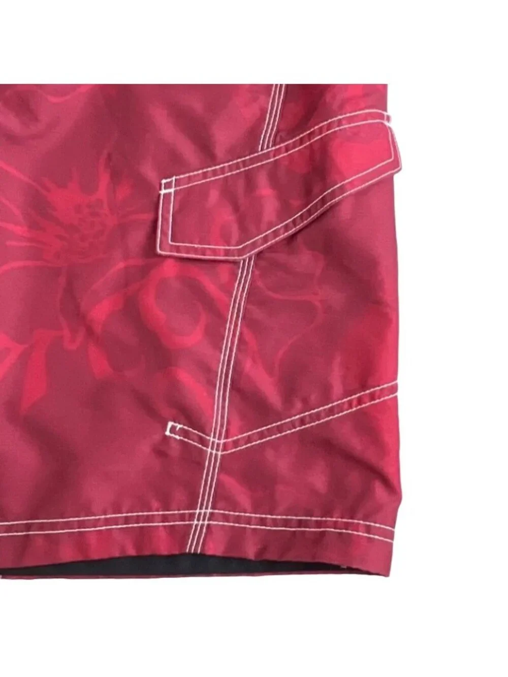 Speedo Mens Size Large Red Floral Watermark E-Board Shorts EUC